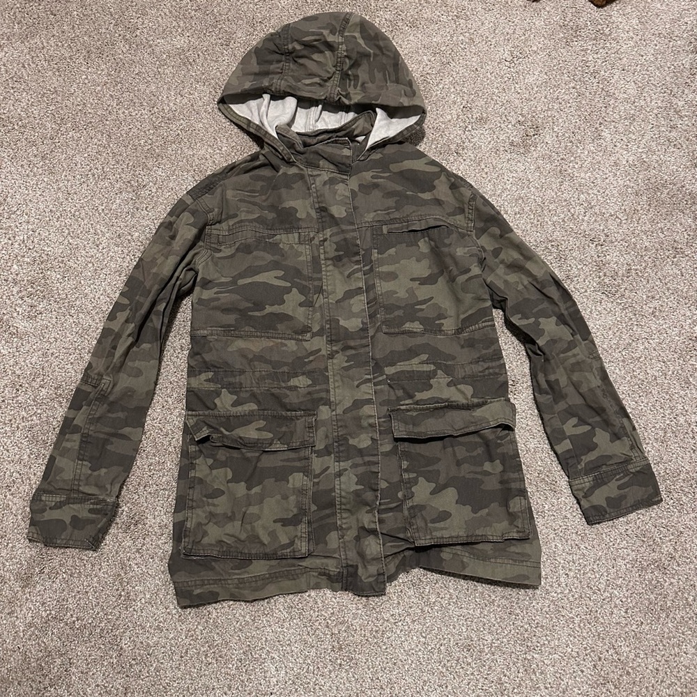 Universal Thread Olive Camouflage Utility Jacket